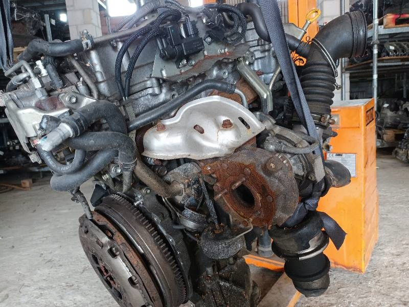Moteur 2AD-FHV — vue 2