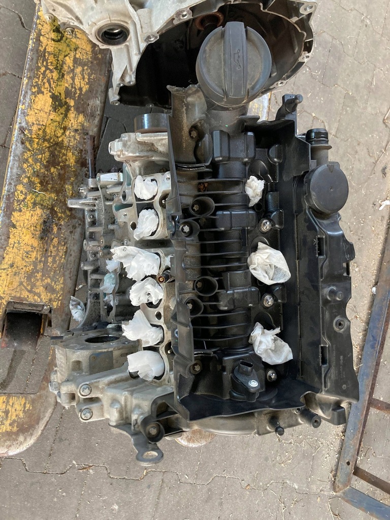 Moteur B37 C15 A — vue 1