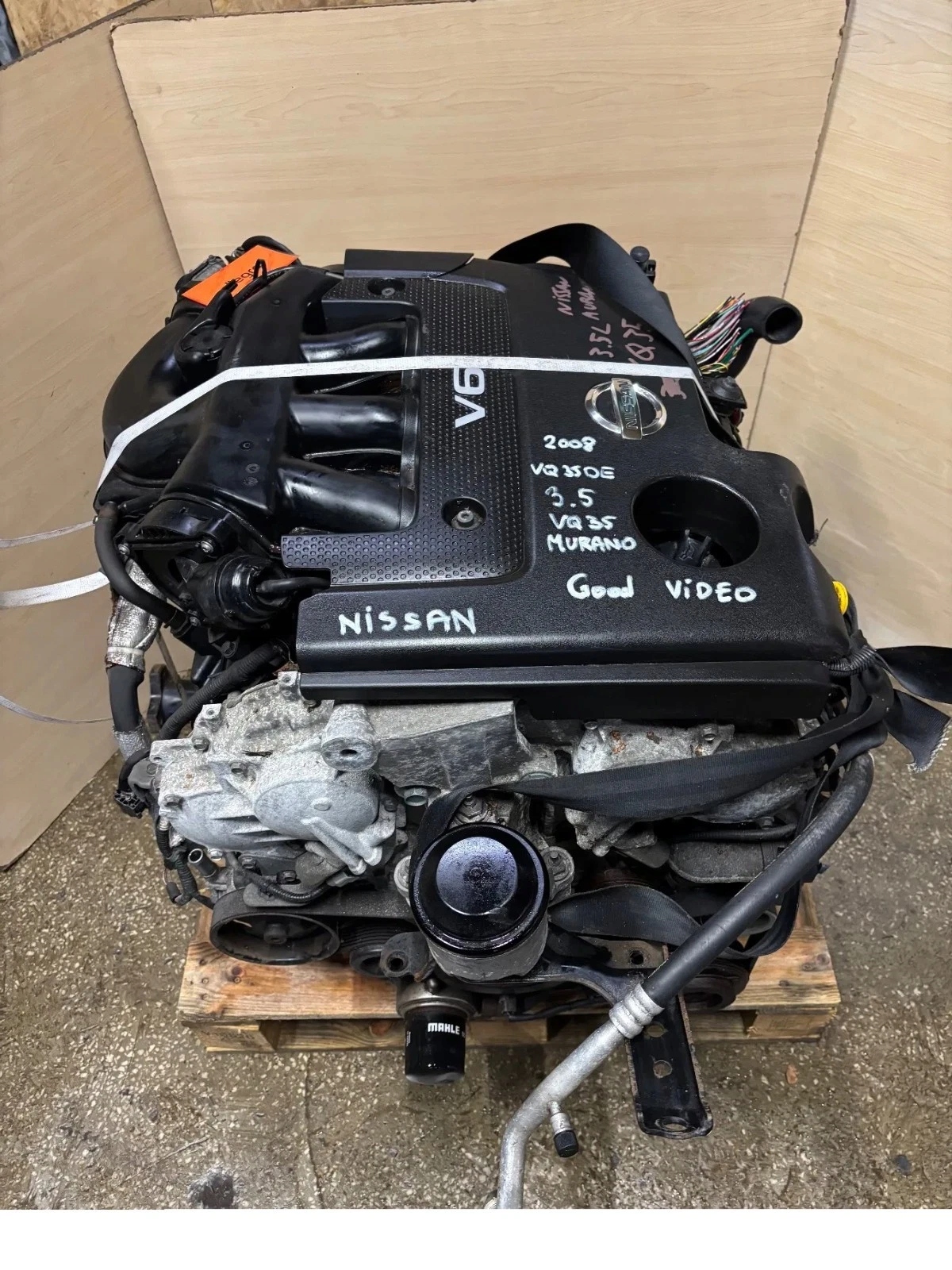 Moteur VQ35DE — vue 1