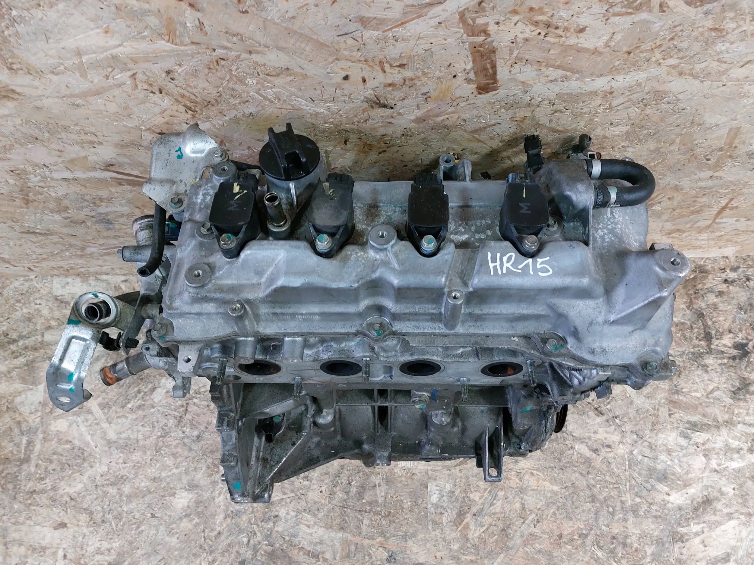 Moteur HR15DE — vue 2