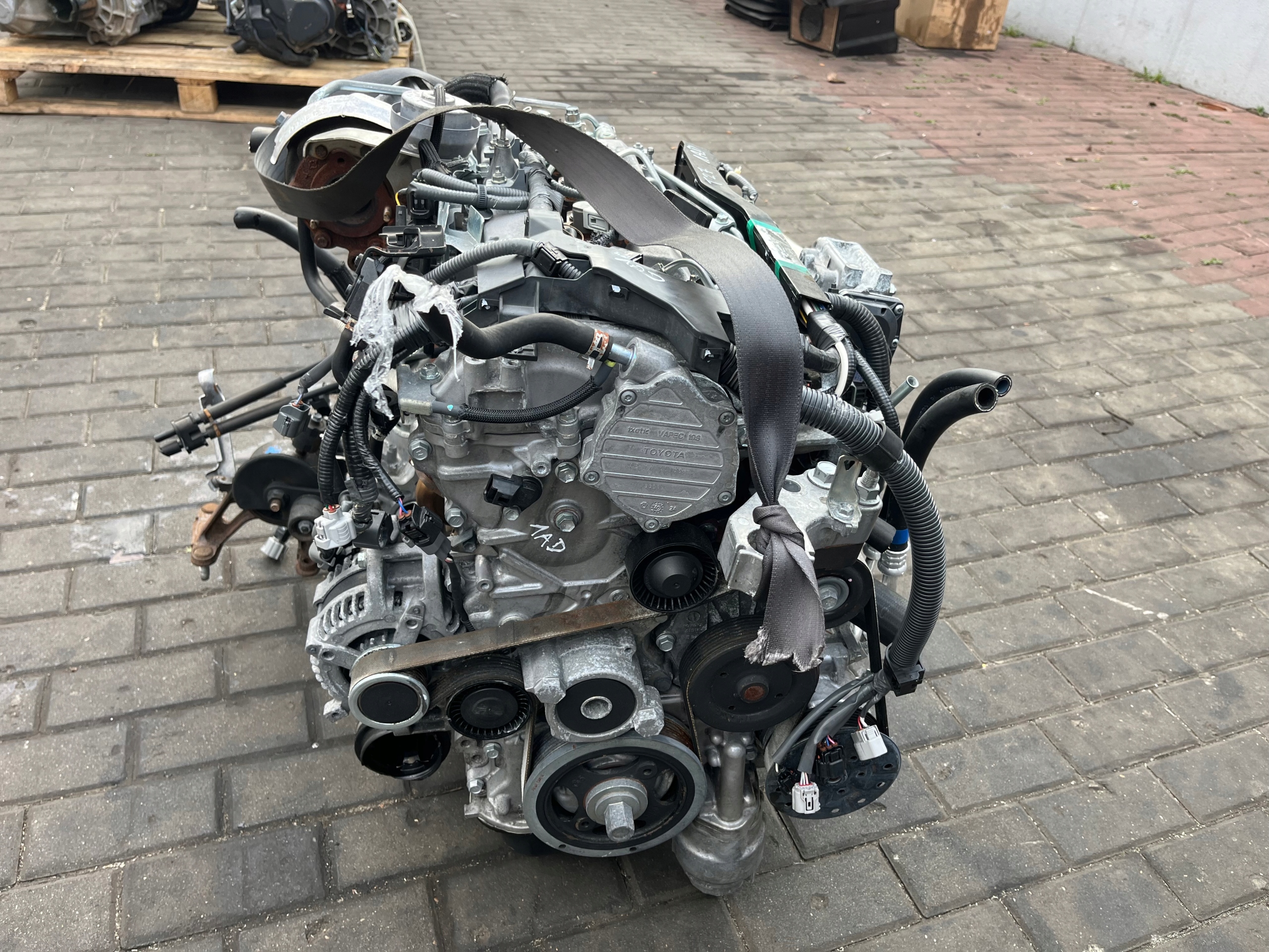 Moteur 1AD-FTV — vue 3