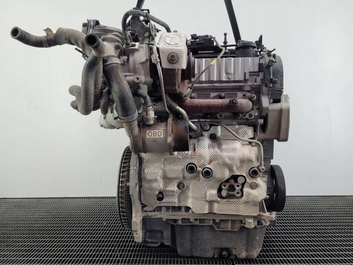 Moteur D4HE — vue 4