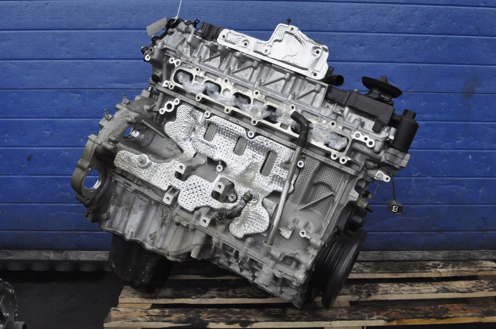 Moteur DT306(AJ20D6) — vue 1