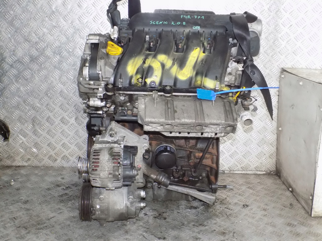 Moteur F4R 771 — vue 1