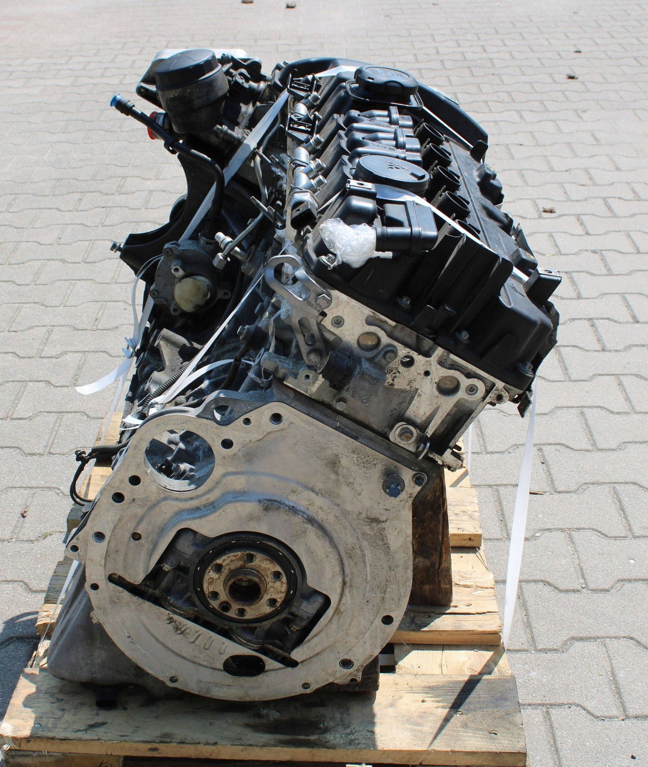 Moteur N53 B25 A — vue 4
