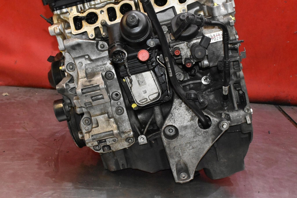 Moteur N47 D20 C — vue 4
