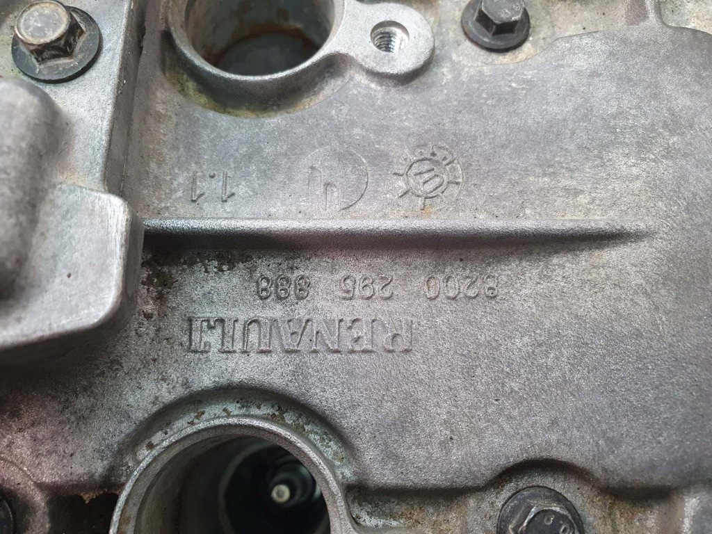 Moteur F4R 811 — vue 4