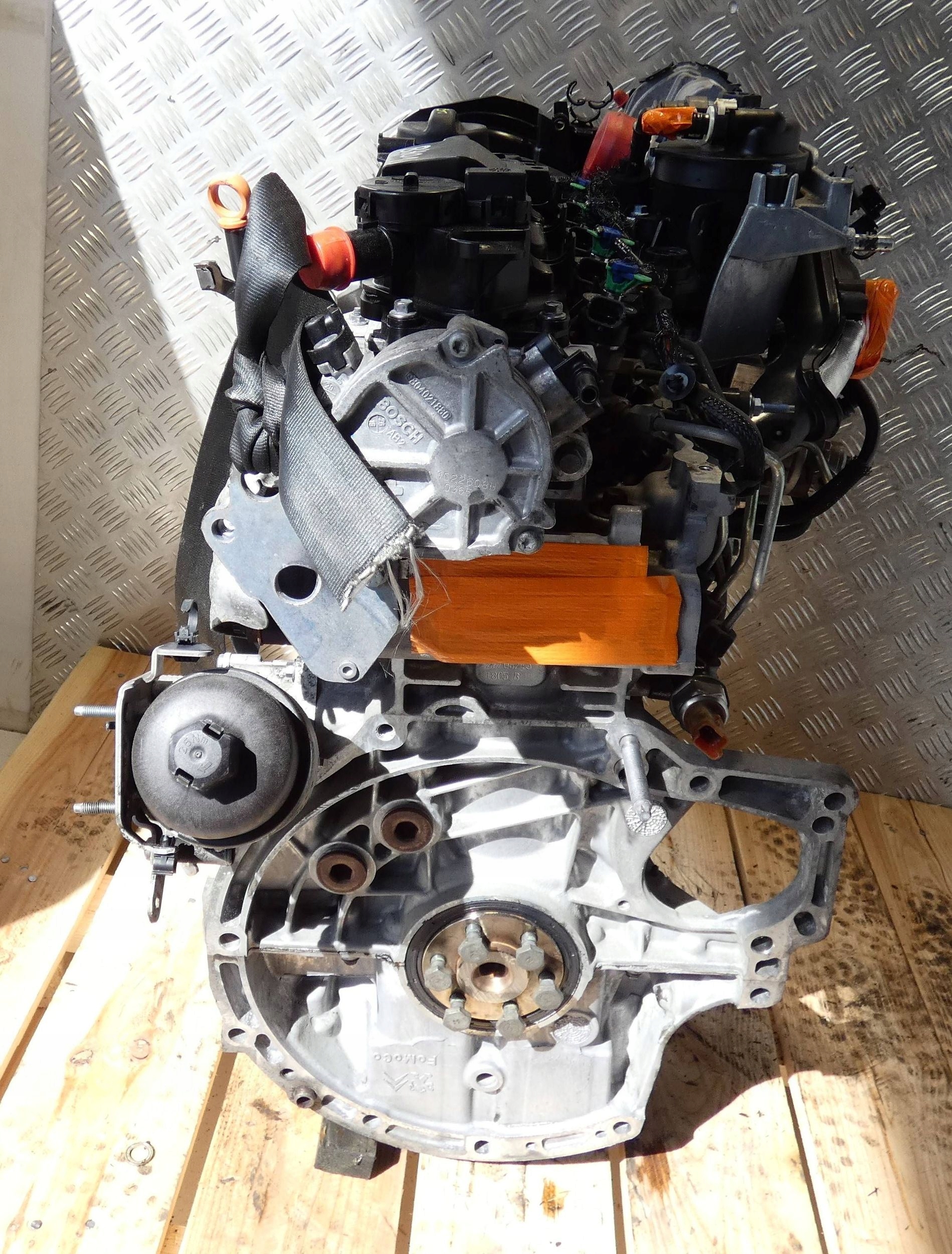 Moteur 9HD (DV6C) — vue 2