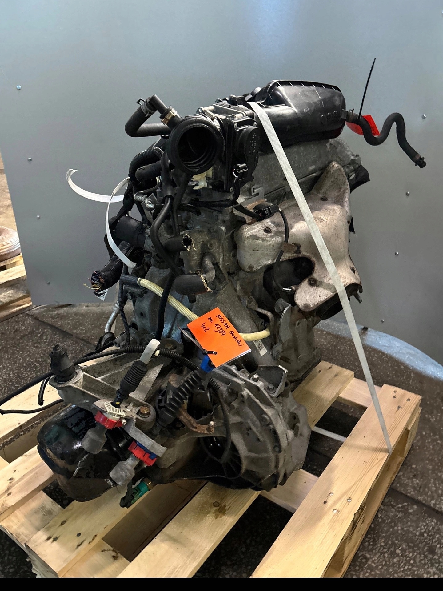 Moteur HR16DE — vue 6