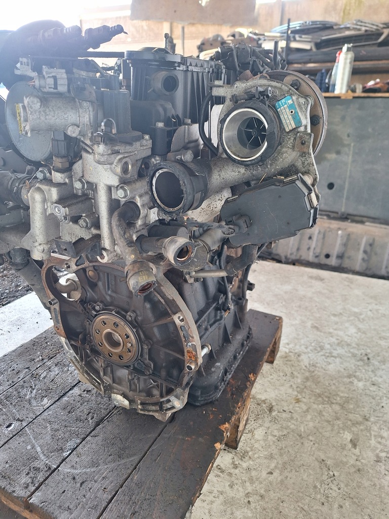 Moteur D4HA — vue 6