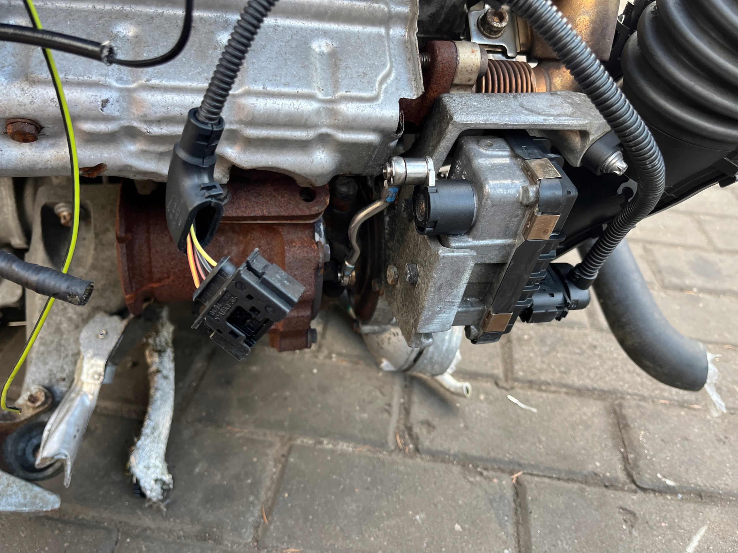 Moteur N47 D20 A — vue 9