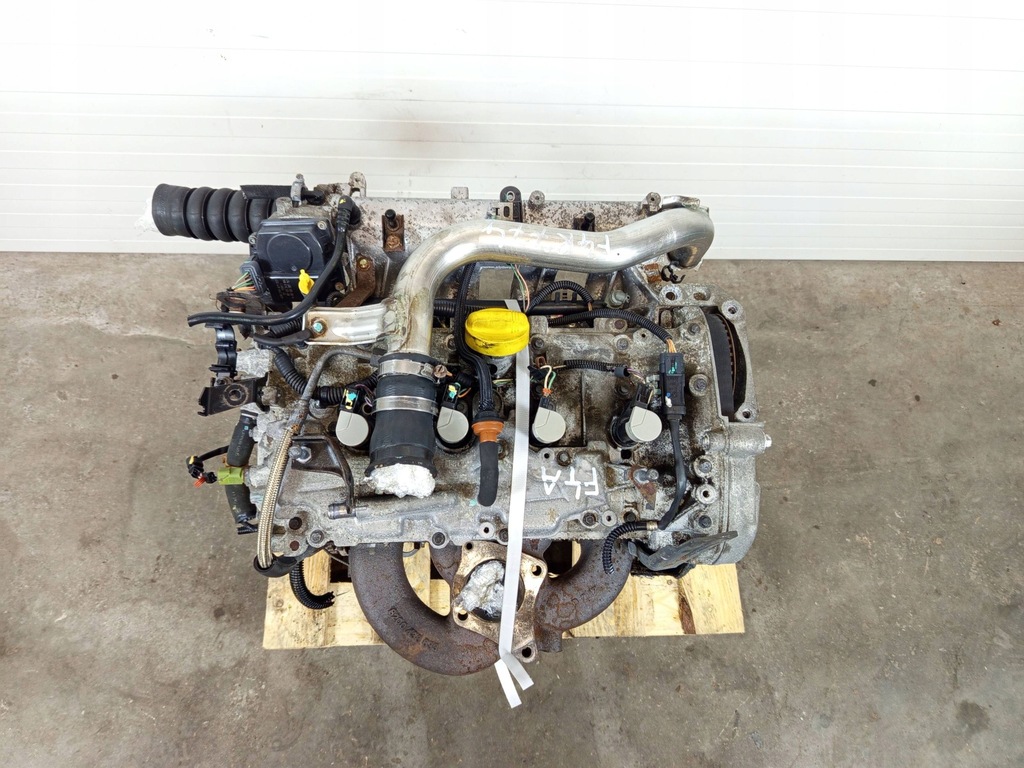 Moteur F4R 774 — vue 4