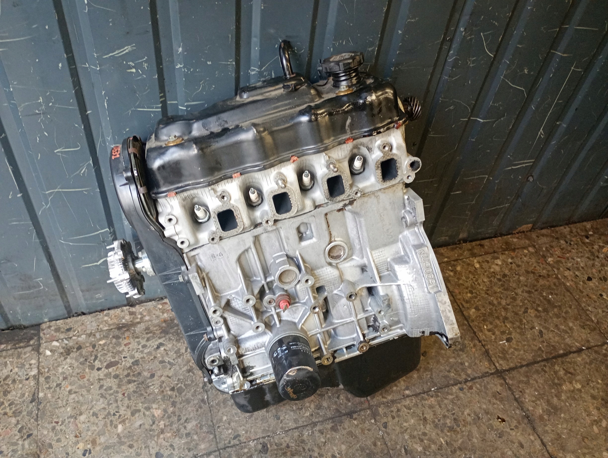 Moteur G16A (8V) — vue 1