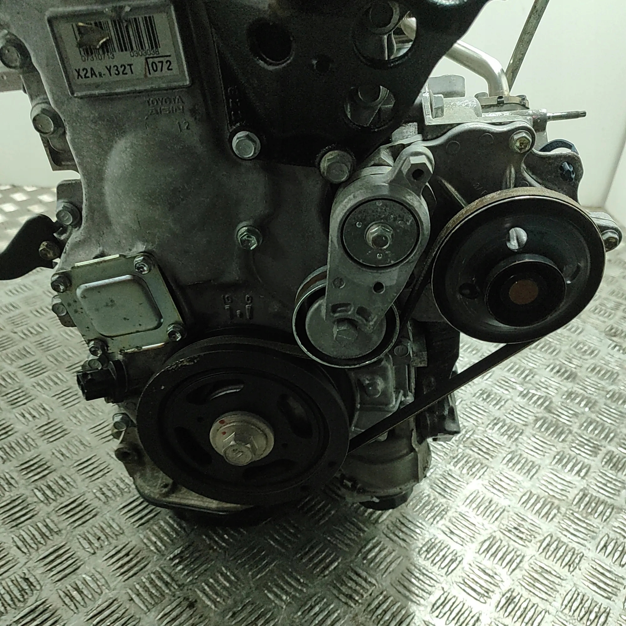Moteur 2AR-FXE — vue 3