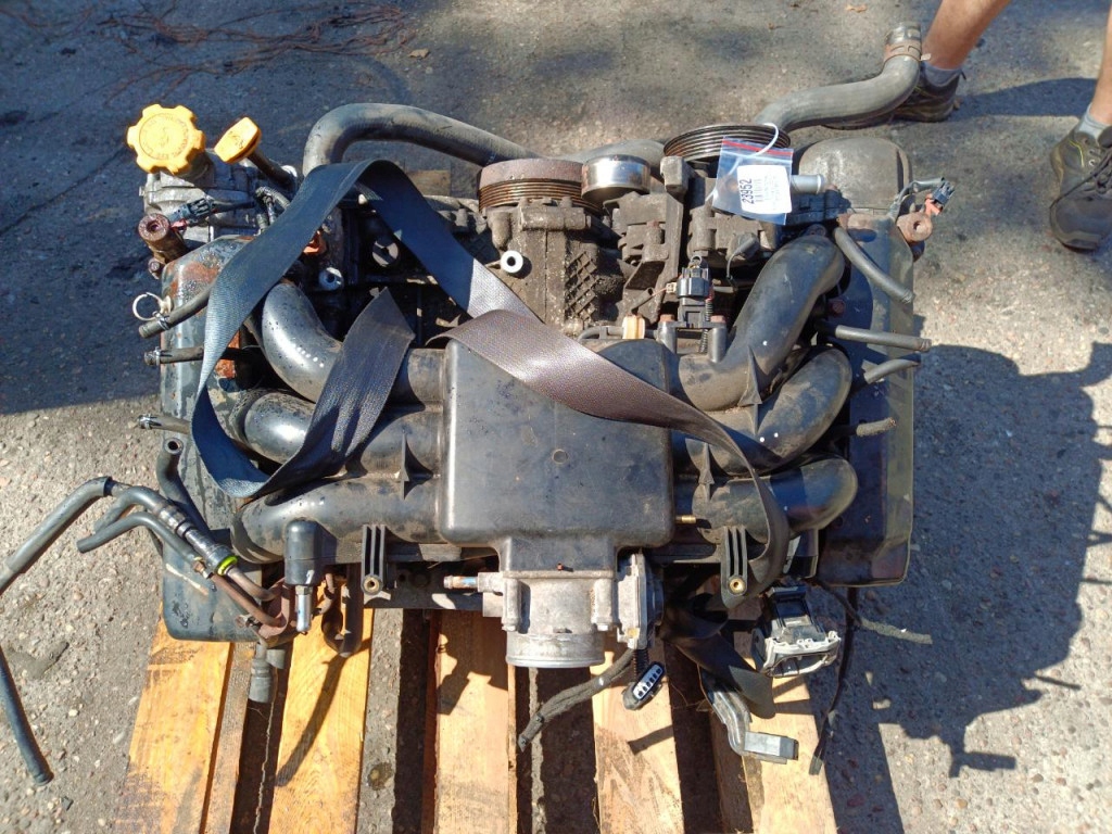 Moteur EZ36D — vue 3