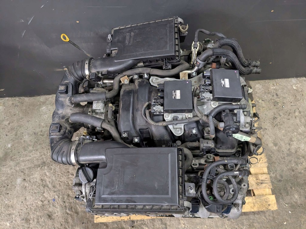Moteur 1UR-FSE — vue 2