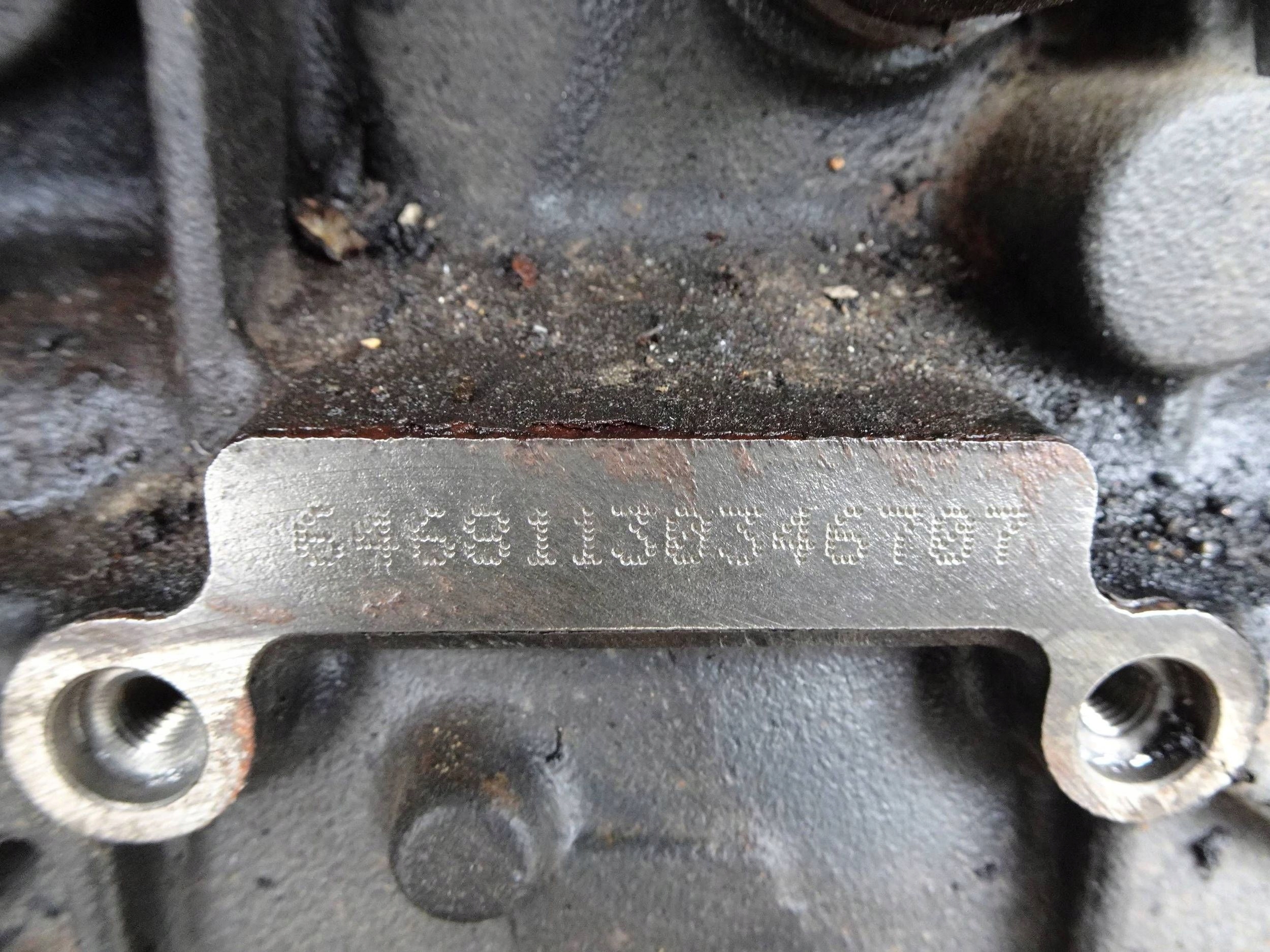 Moteur M 156.985 — vue 13
