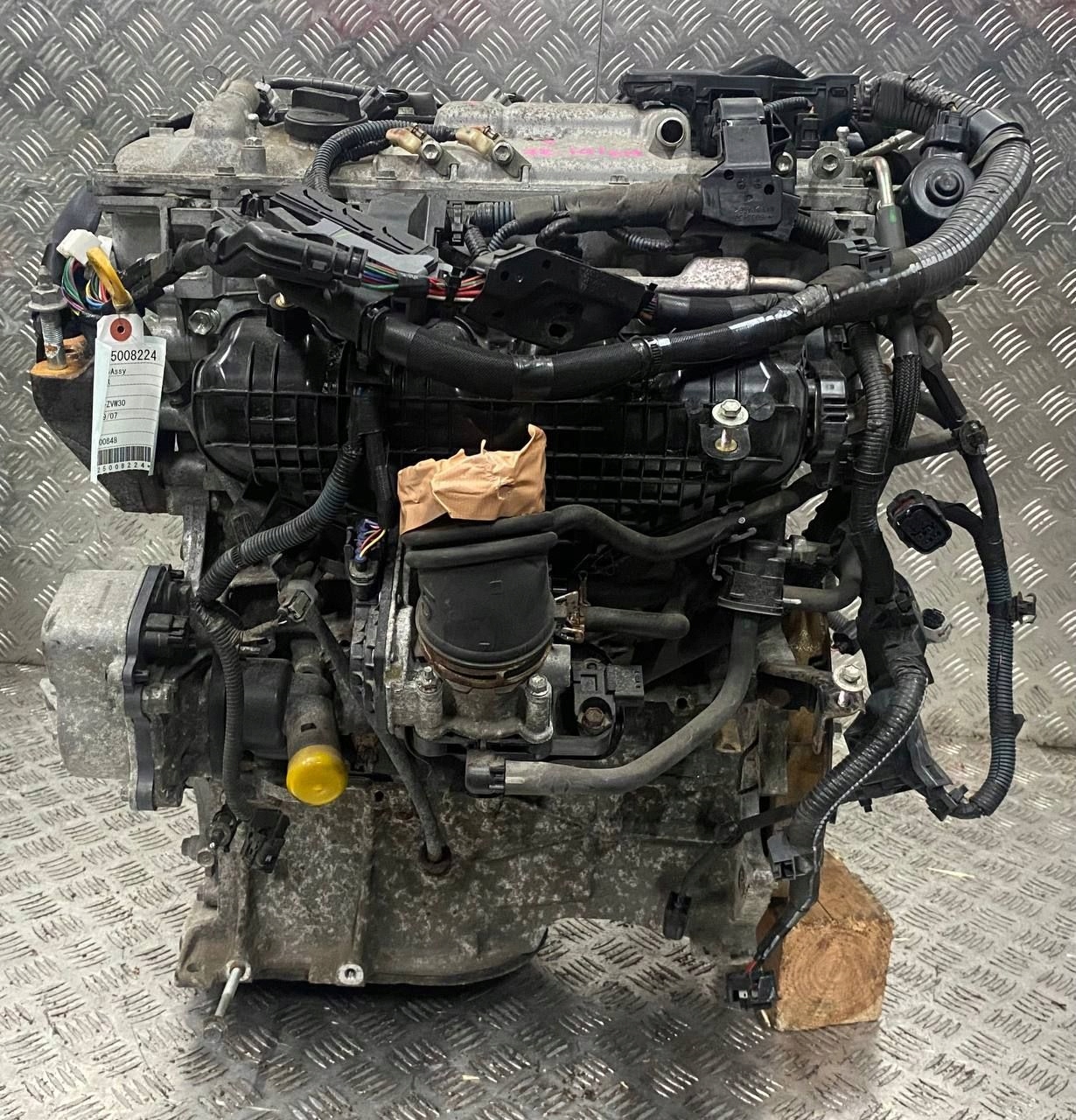 Moteur 2ZR-FXE — vue 4
