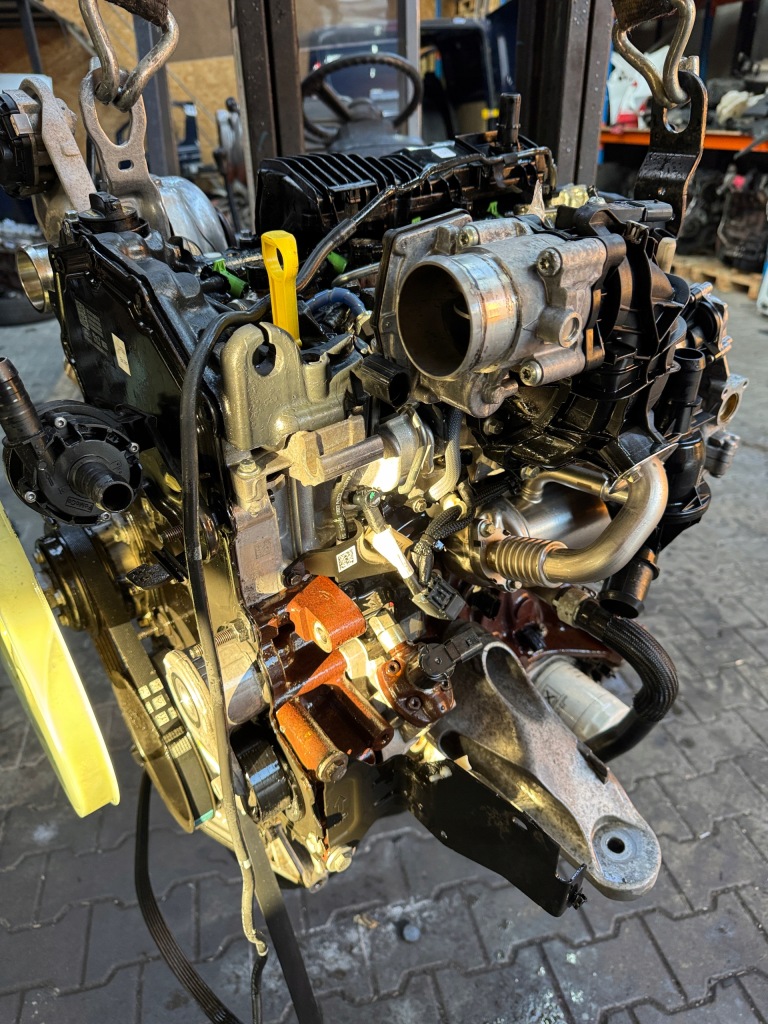 Moteur YNR6 — vue 1