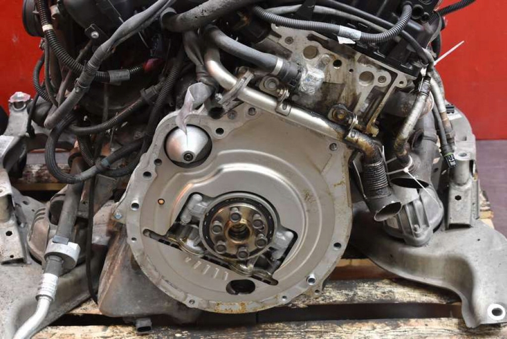 Moteur N53 B30 A — vue 6
