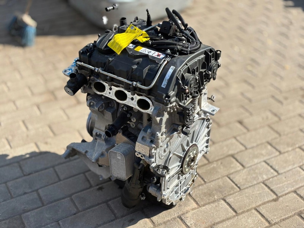 Moteur B38 A15 A — vue 1