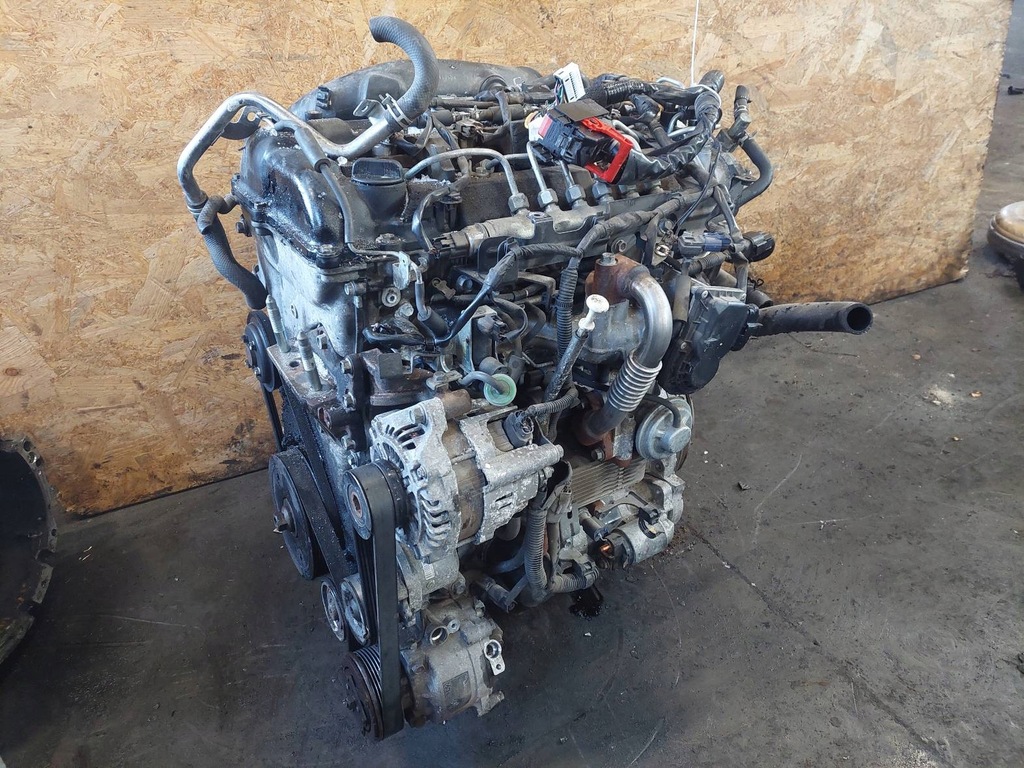 Moteur 4N13 — vue 1