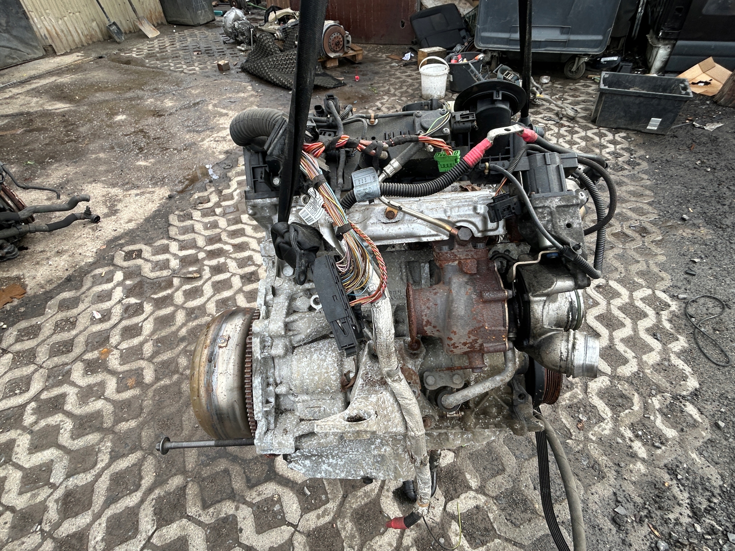 Moteur N47 D20 C — vue 7