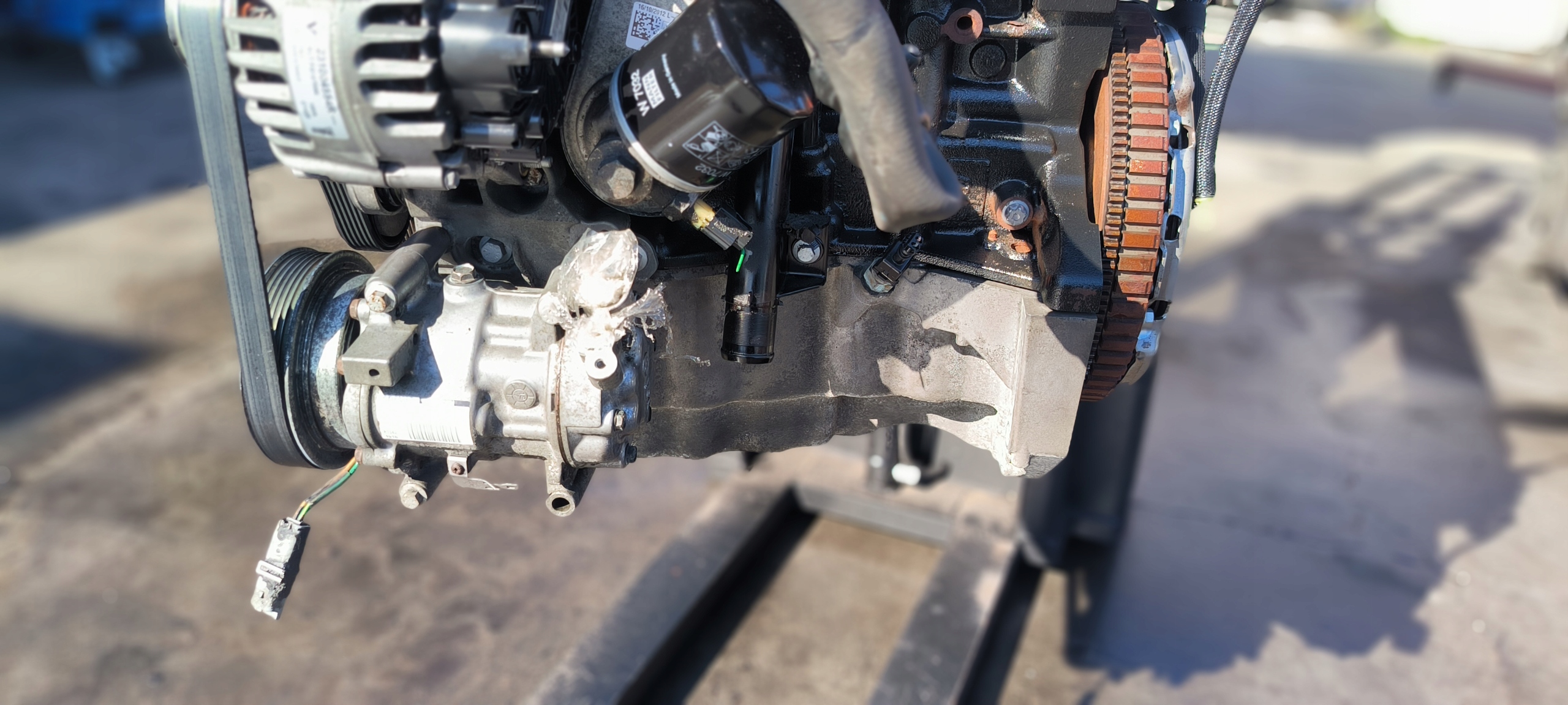 Moteur OM 607.951 (K9K) — vue 2
