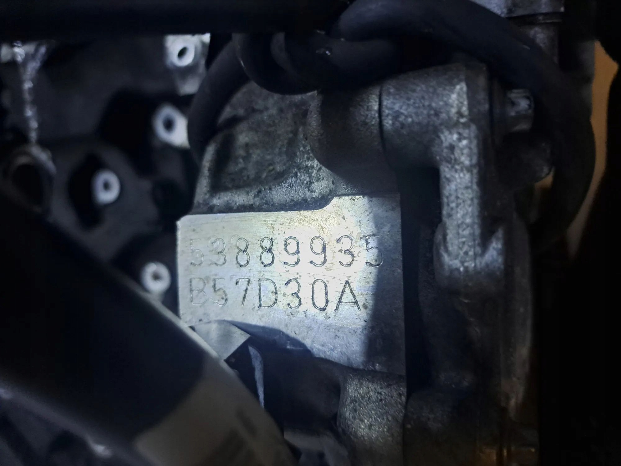 Moteur B57 D30 A — vue 5