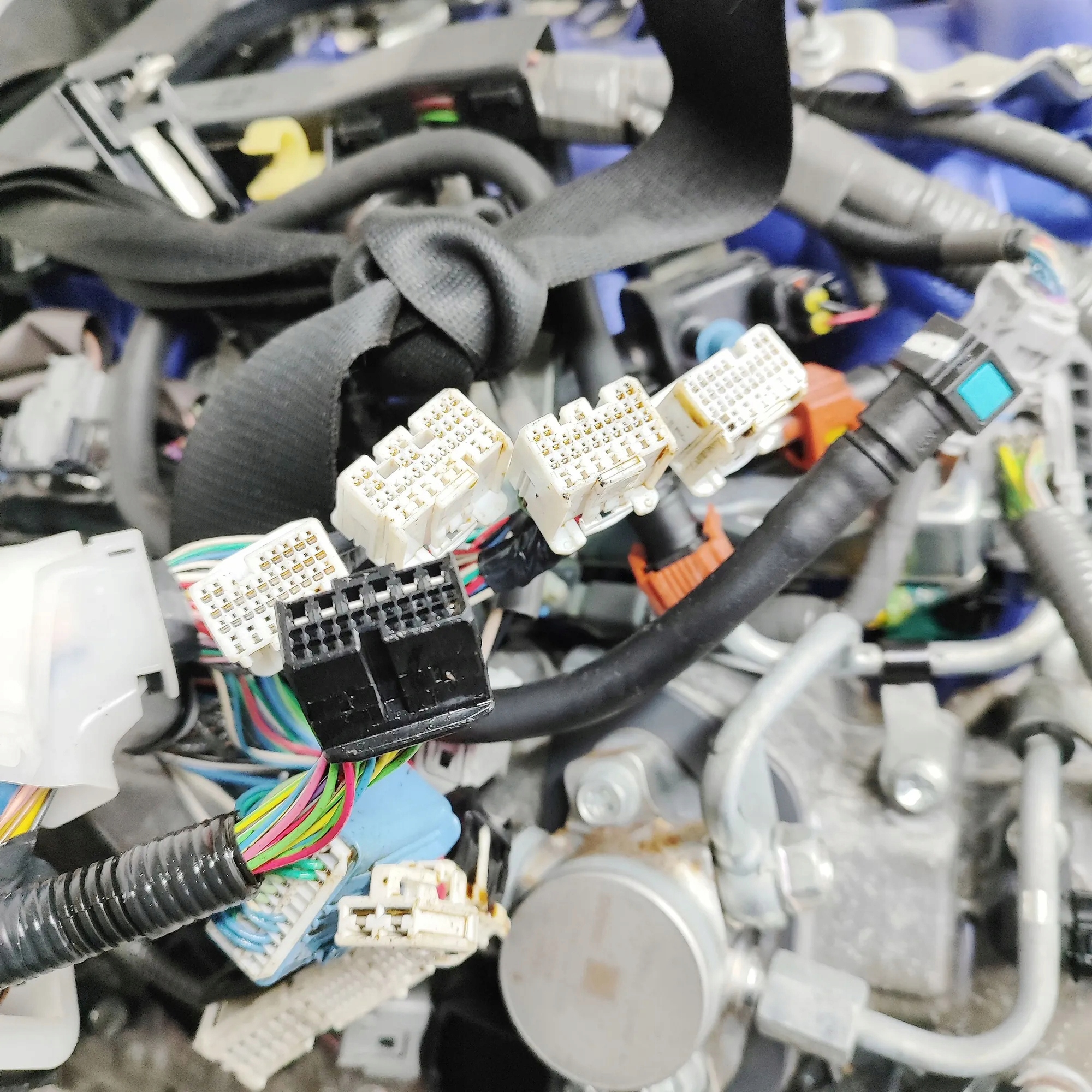 Moteur 2UR-GSE — vue 5