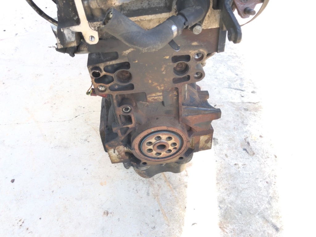 Moteur F1AE0481D — vue 3