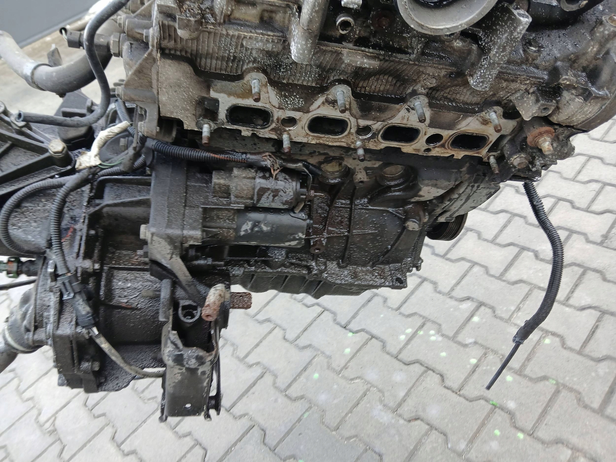 Moteur F4R 700 — vue 4