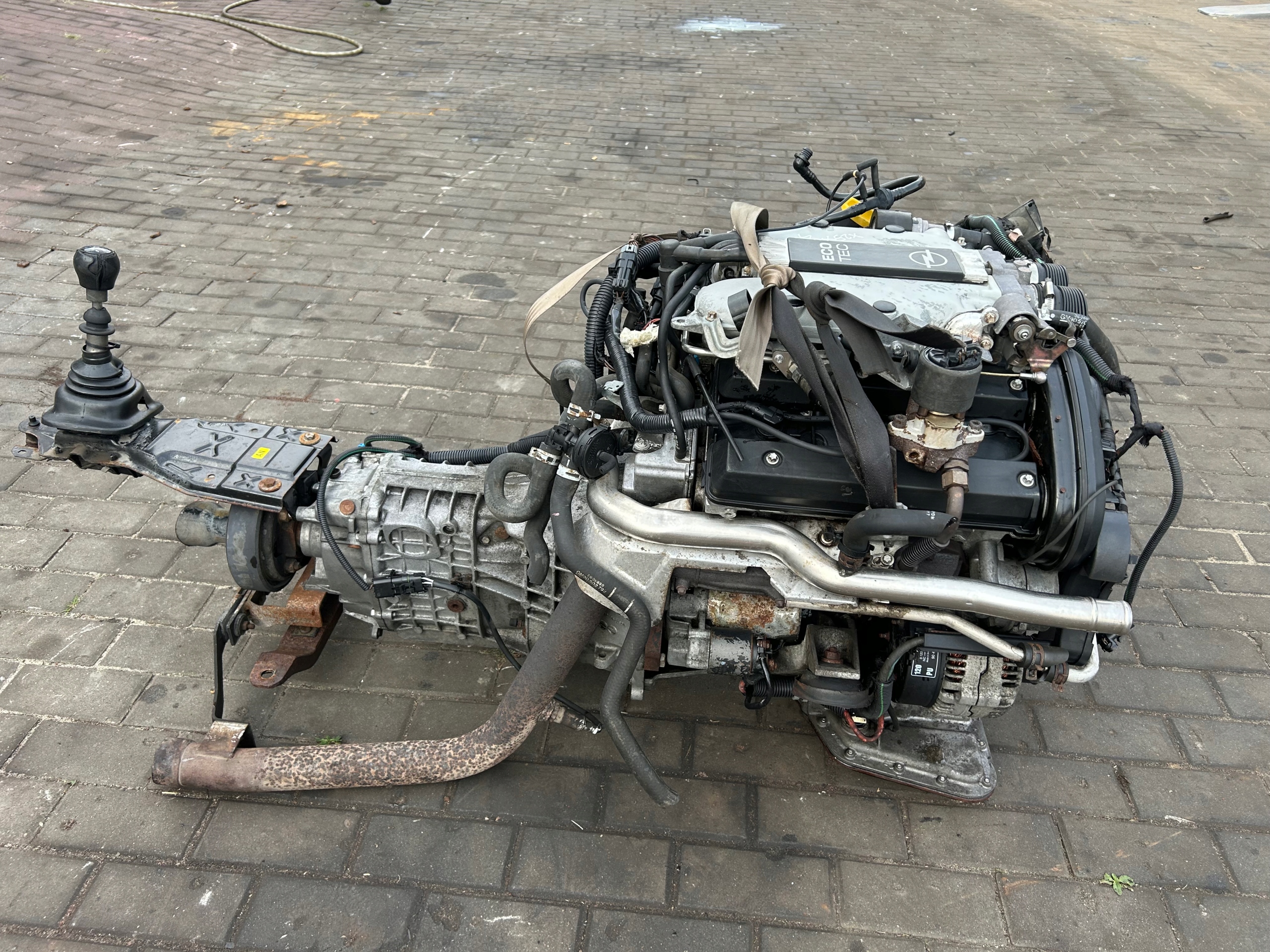 Moteur X 25 XE — vue 2