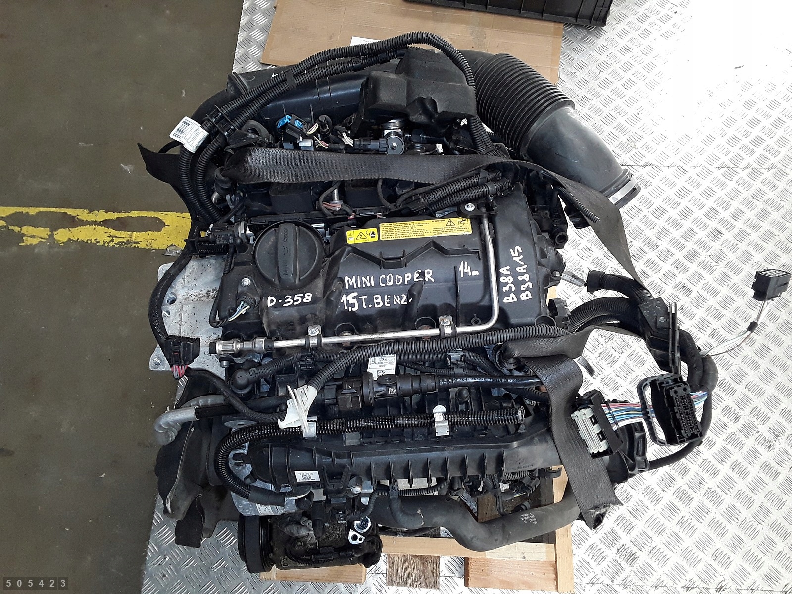 Moteur B38 A15 A — vue 1