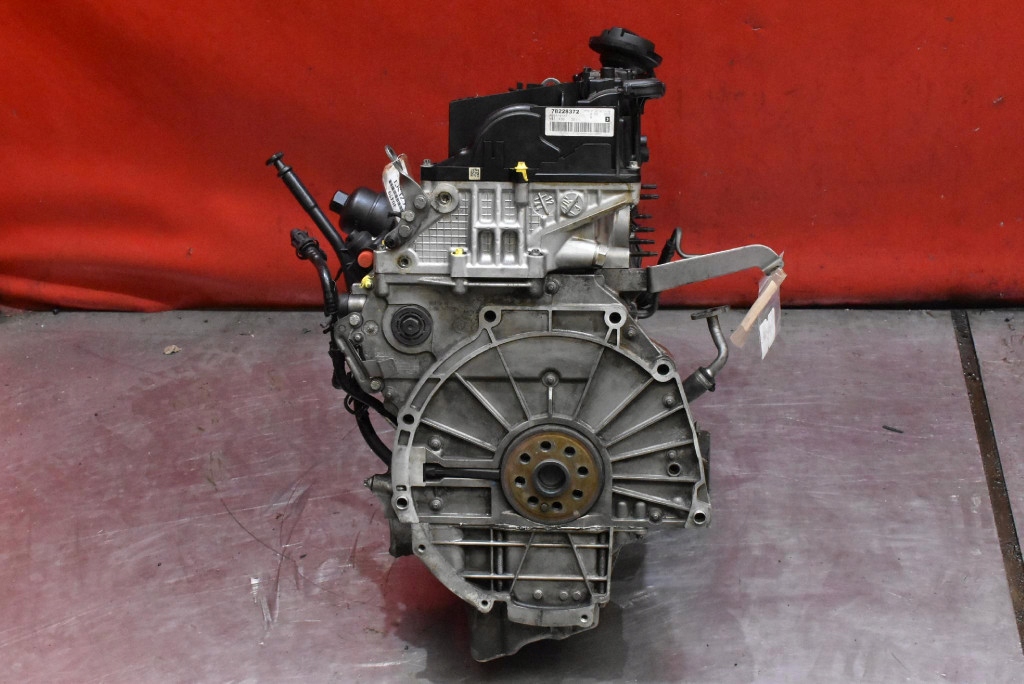 Moteur N47 D20 C — vue 8