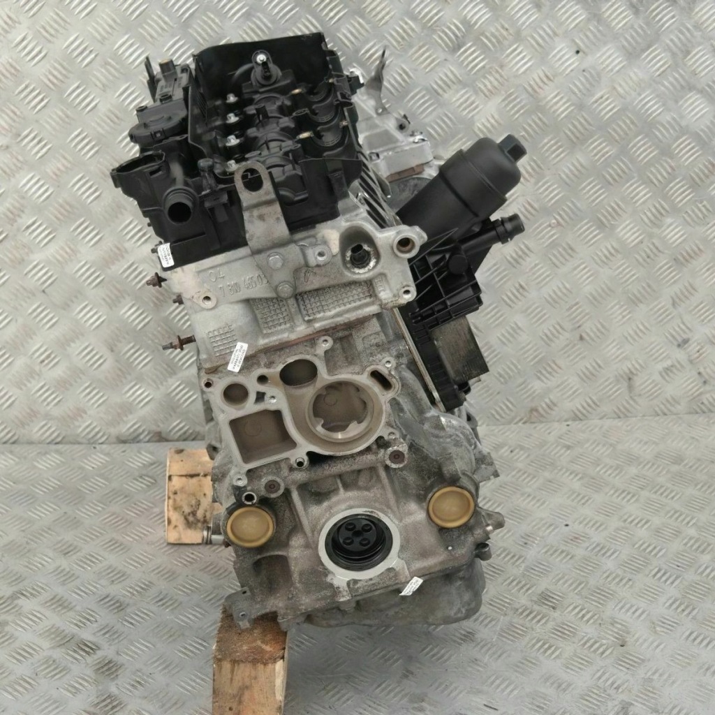 Moteur N47 D16 A — vue 3