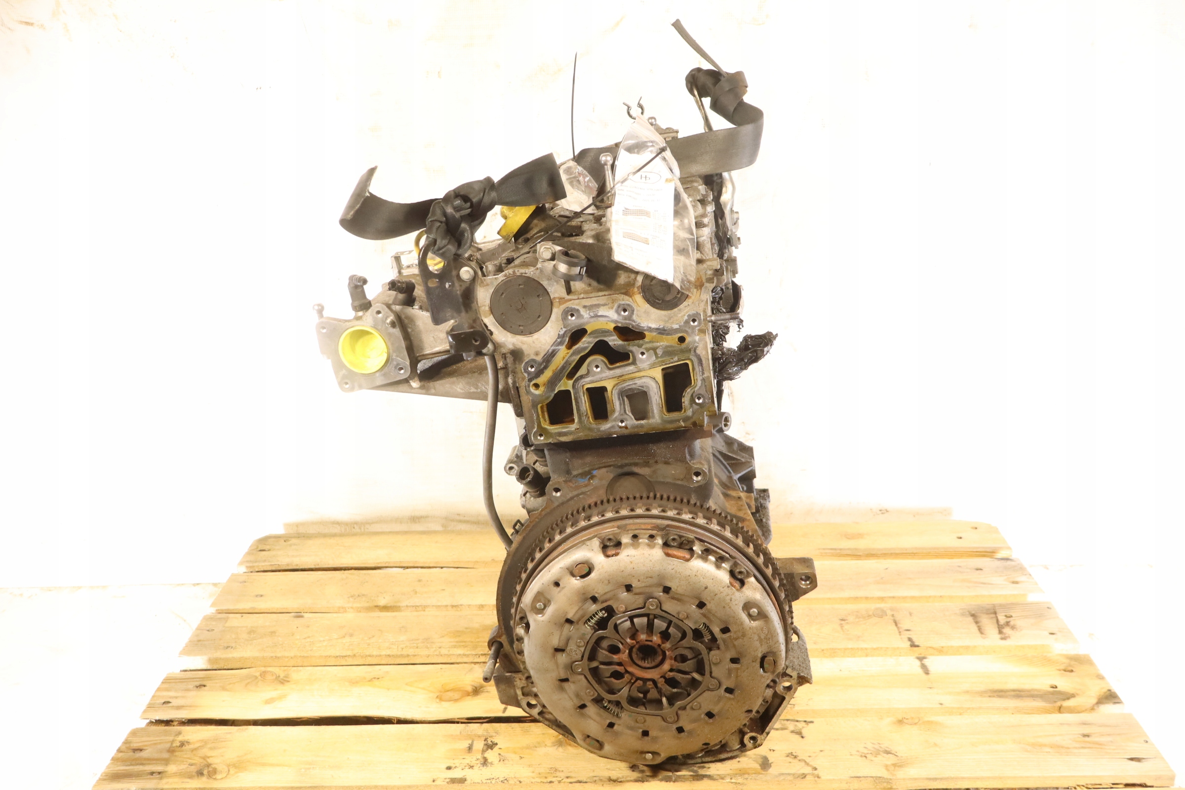 Moteur F4R 800 — vue 3