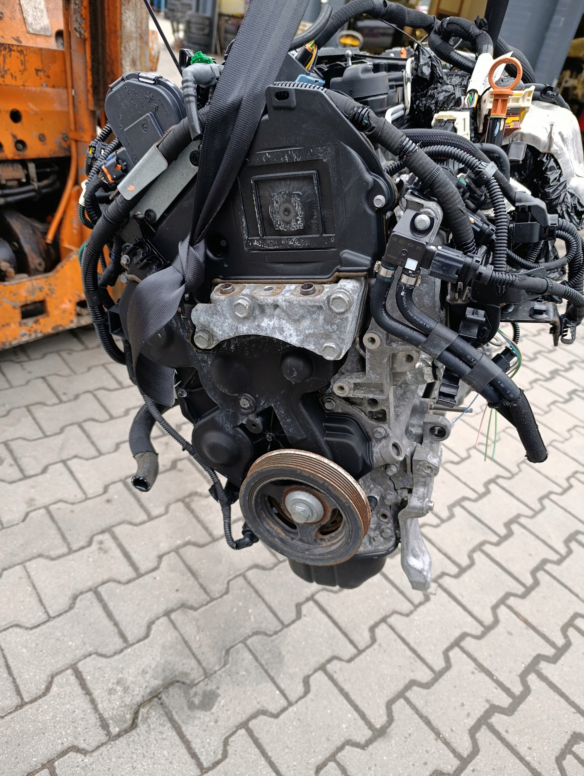 Moteur 8HR (DV4C) — vue 2