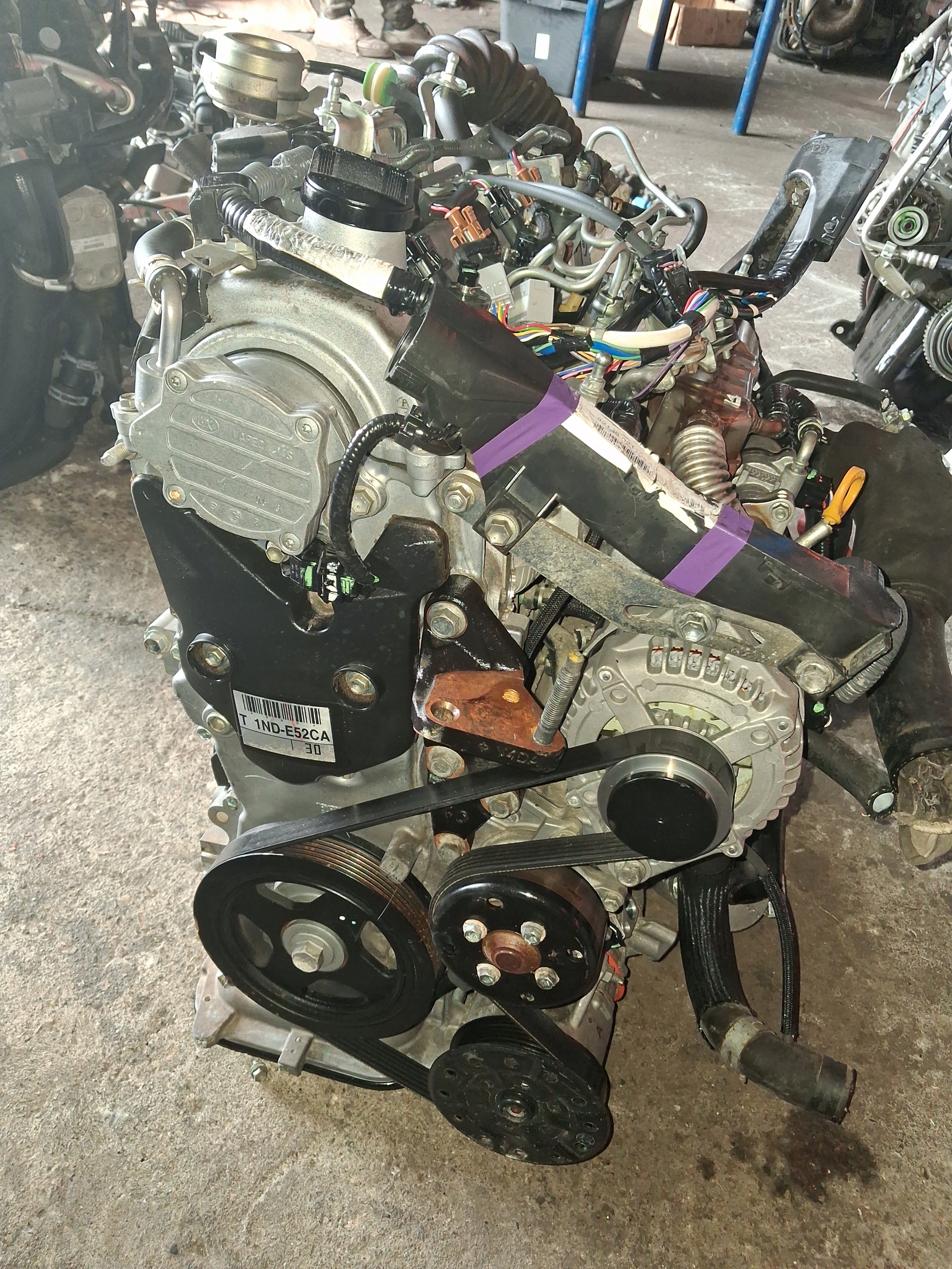 Moteur 1ND-TV — vue 1
