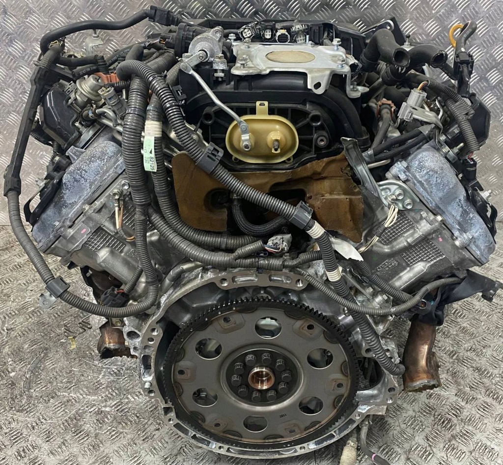 Moteur 1UR-FE — vue 4