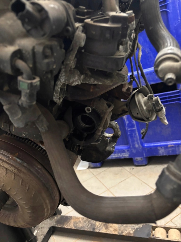 Moteur RHF (DW10BTED4) — vue 5