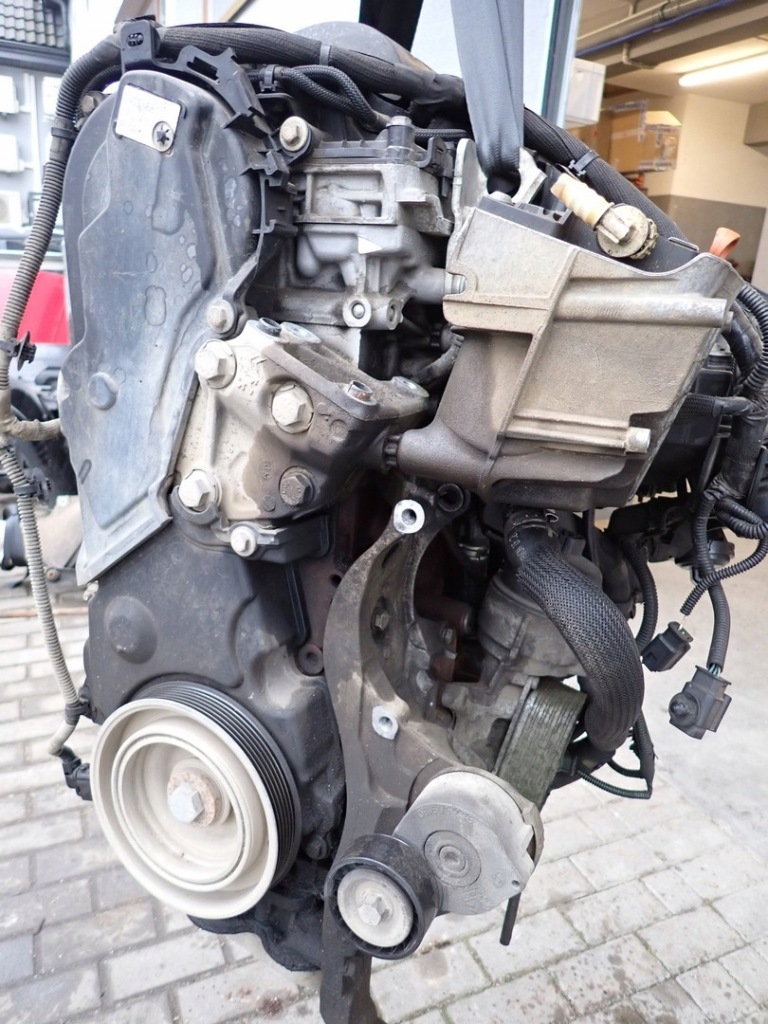 Moteur RHJ (DW10BTED4) — vue 4