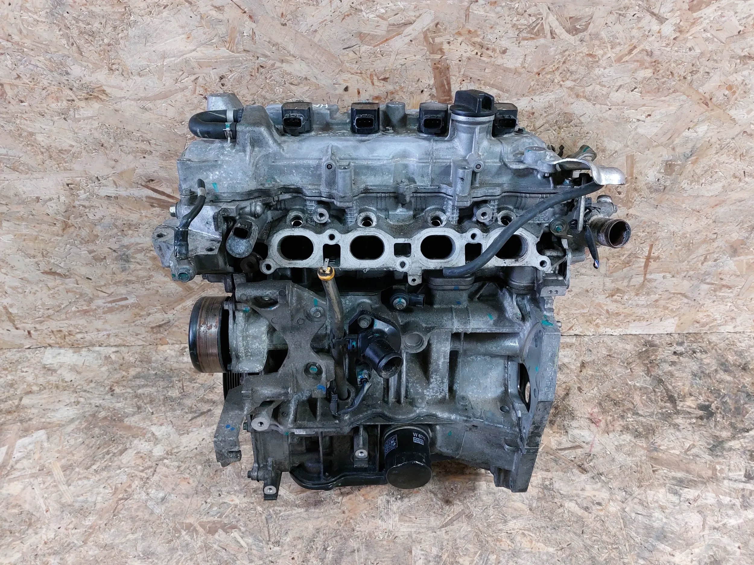 Moteur HR15DE — vue 1