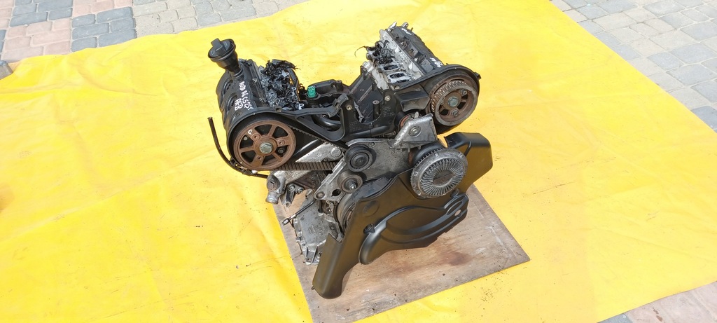 Moteur AFB — vue 3