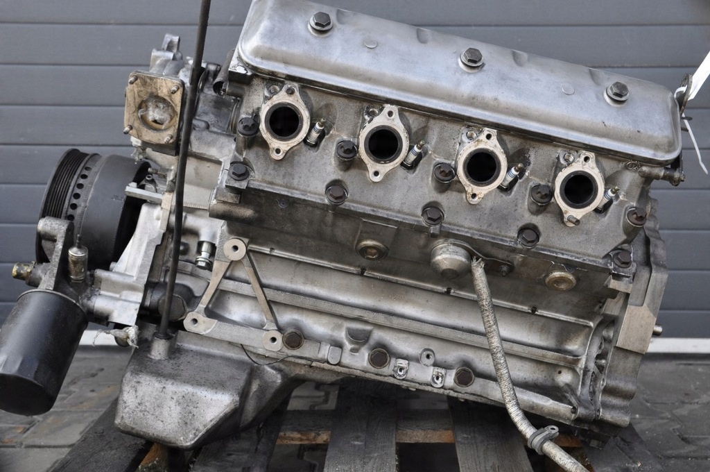 Moteur L 410 M1T4 — vue 1
