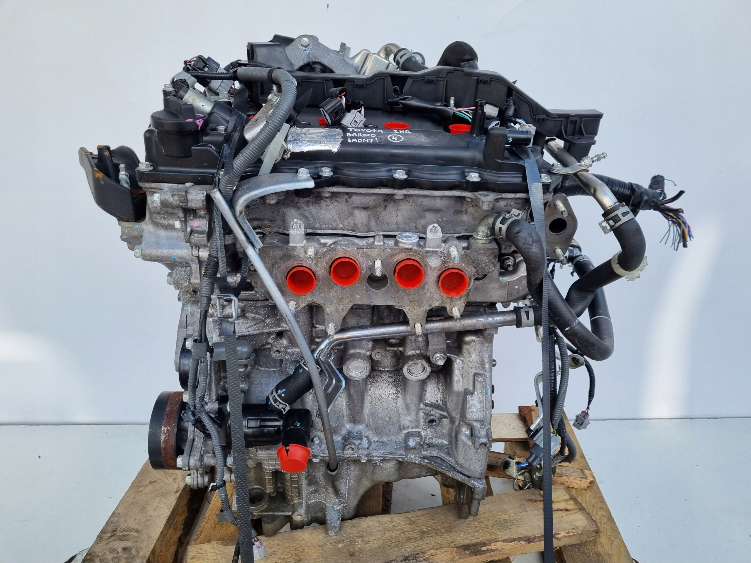 Moteur 2NR-FKE — vue 2
