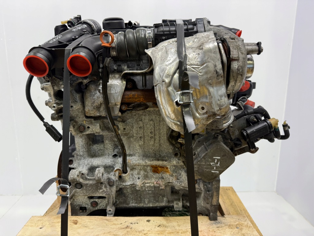 Moteur 9HC (DV6C) — vue 3