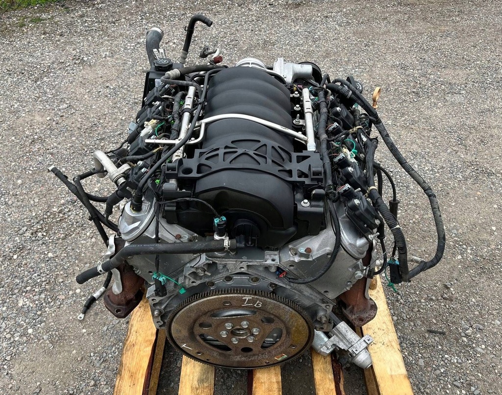 Moteur L99(376CUV8) — vue 3