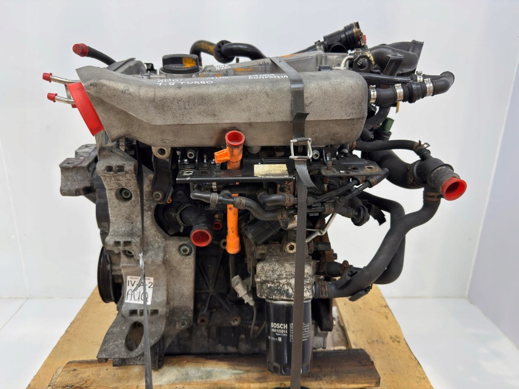 Moteur AUQ — vue 3