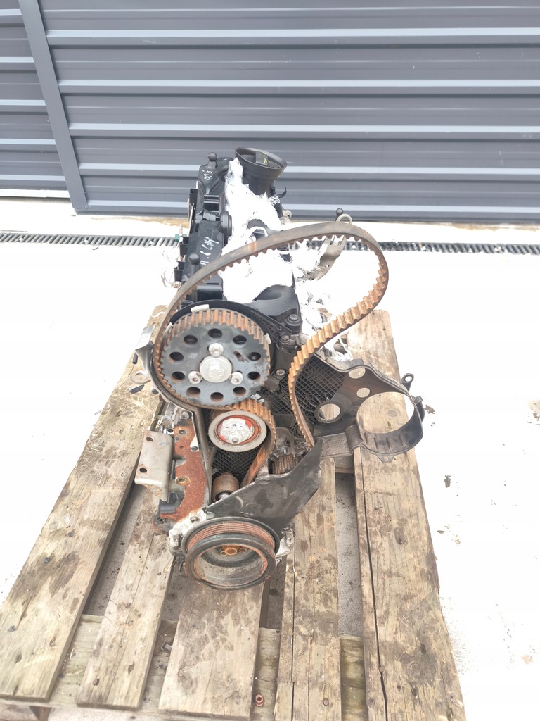 Moteur CAYB — vue 1